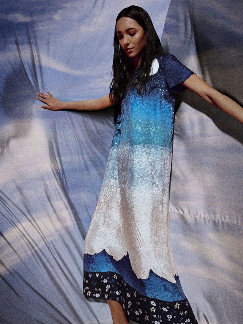 Hoa hau Tieu Vy anh 10