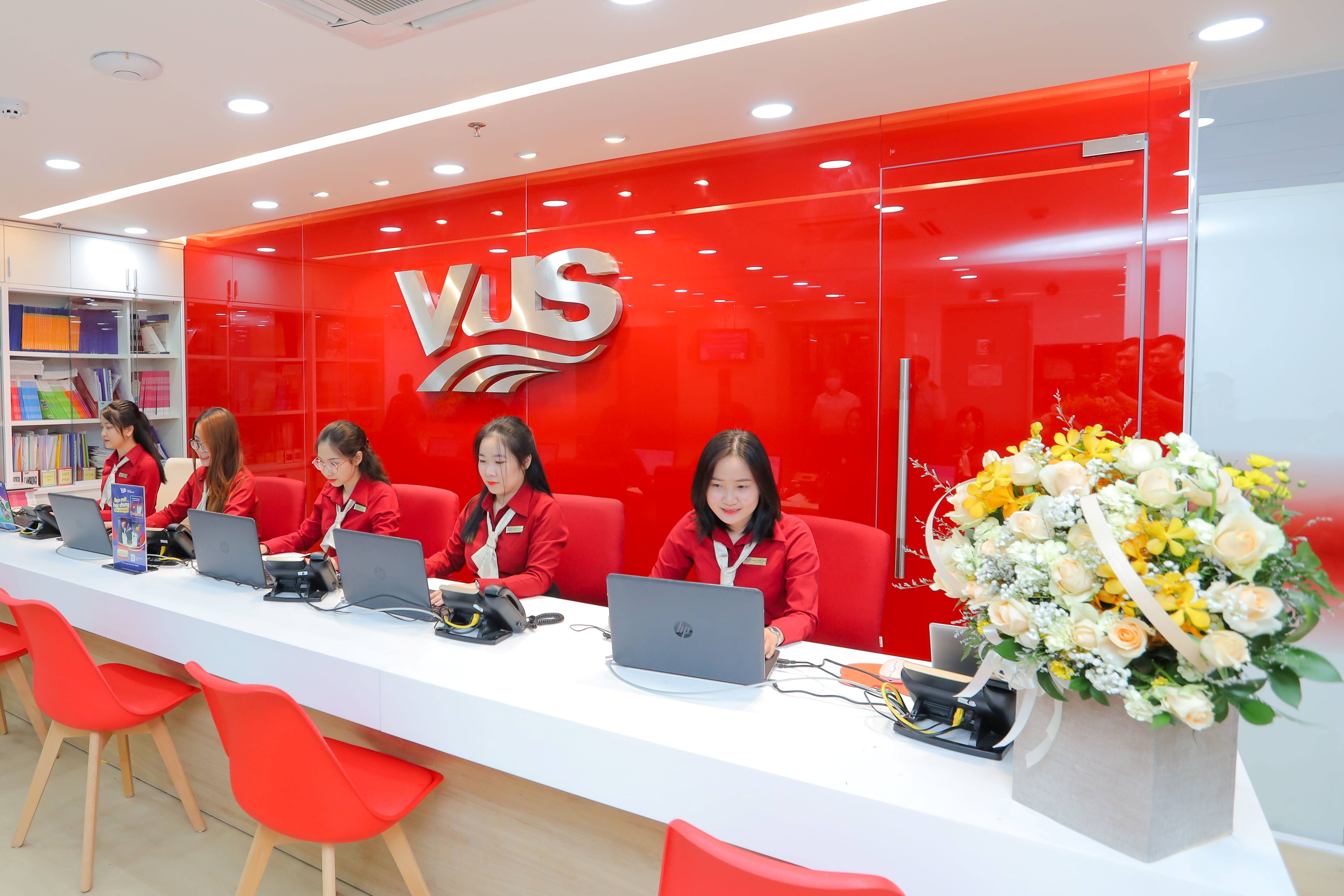VUS khai truong co so Nguyen Van Thu tai quan 1, TP.HCM hinh anh