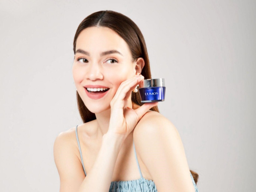 Ho Ngoc Ha bat mi bi quyet giu lan da tuoi tre hinh anh