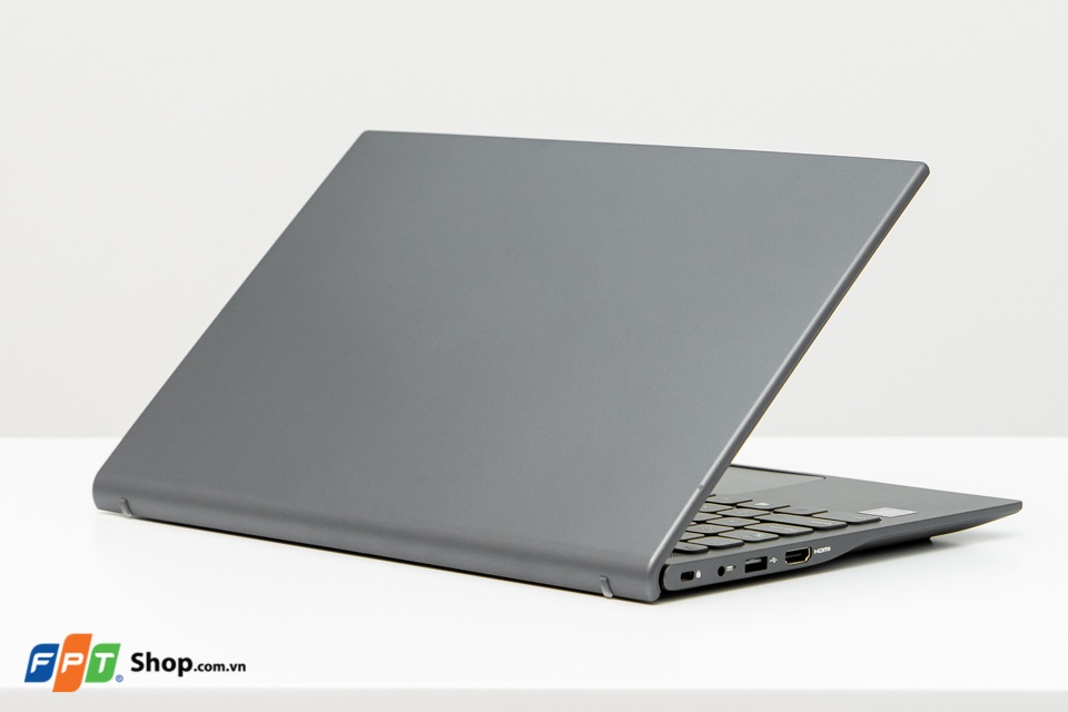 Laptop hoc sinh anh 1