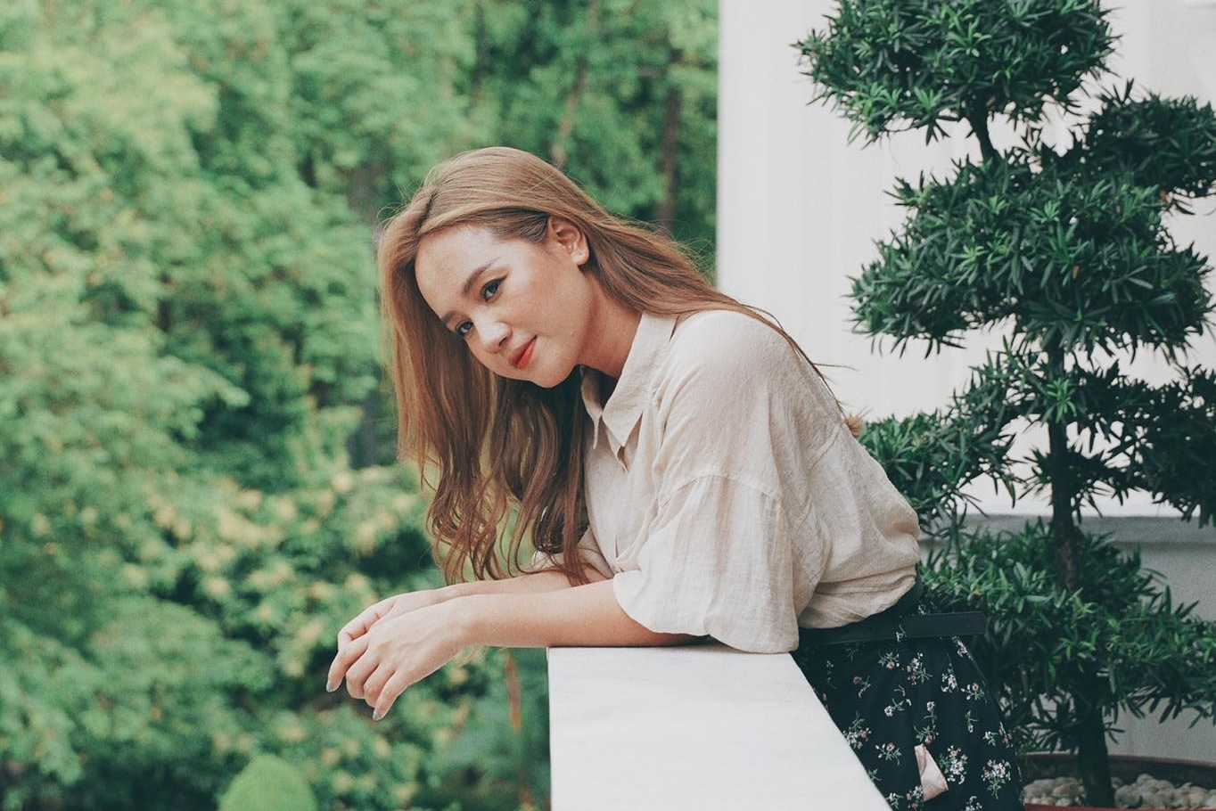 5 item giup phai dep thanh lich theo phong cach thap nien 90s hinh anh