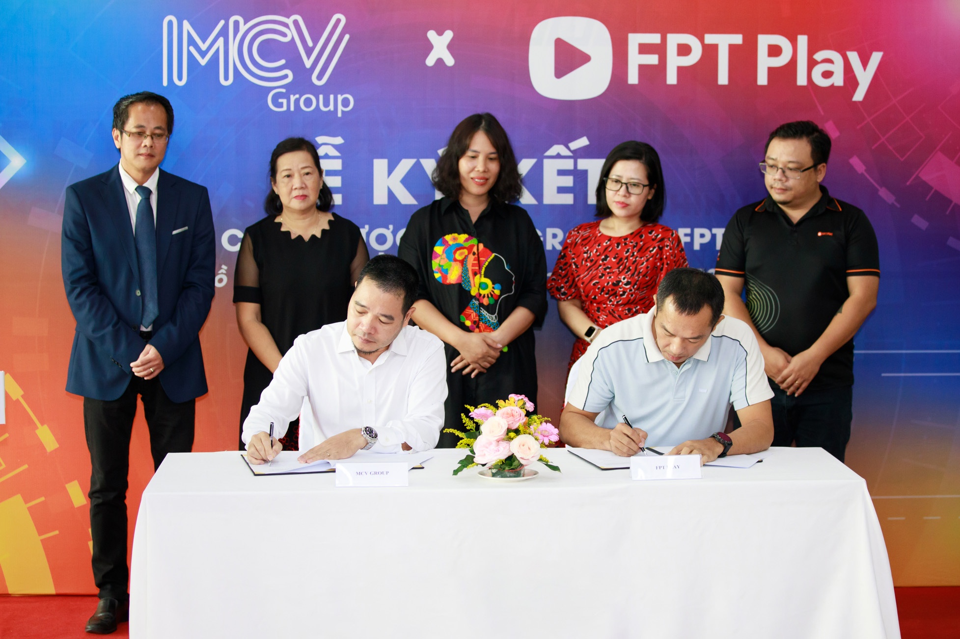 truyen hinh,  giai tri anh 2