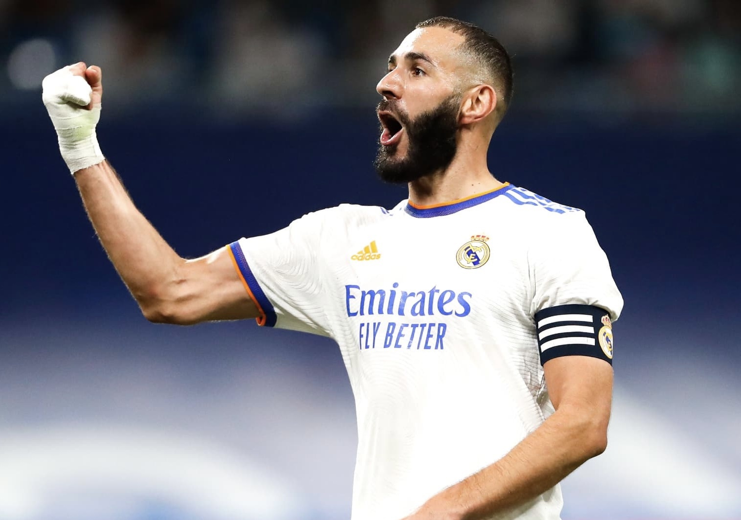 Nhung diem nong chung ket UEFA Champions League 2021/2022 hinh anh