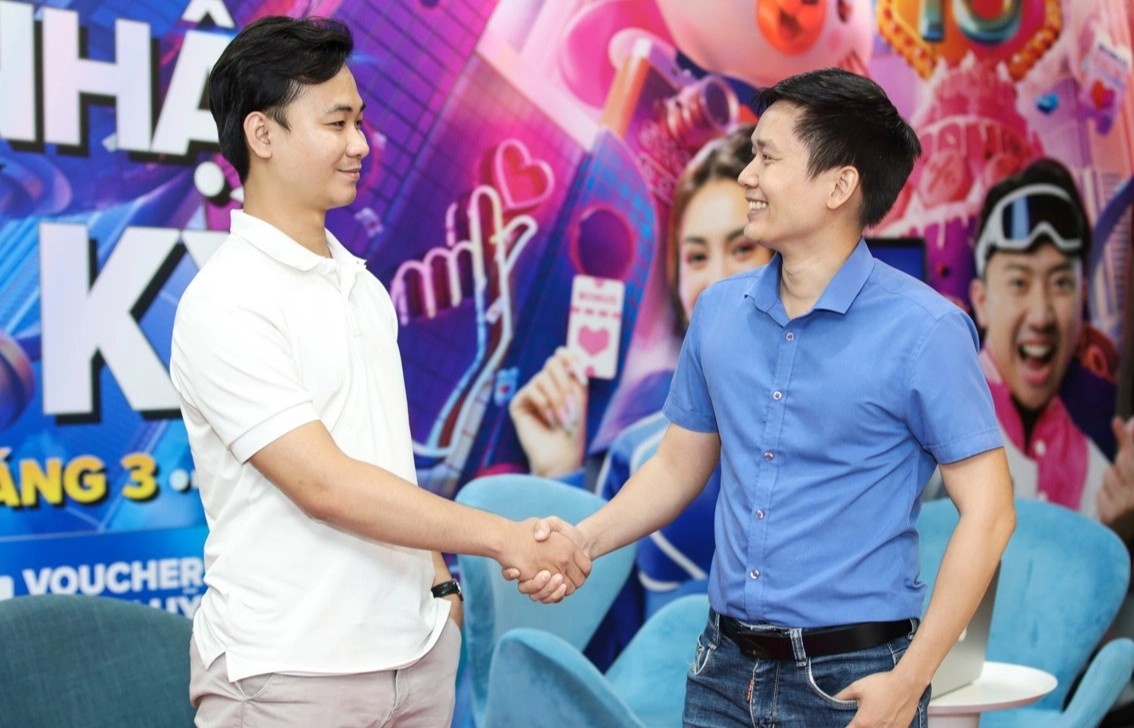 Bo tu dien ‘L-Z-D’ duc ket hanh trinh tren TMDT cua nha ban hang hinh anh