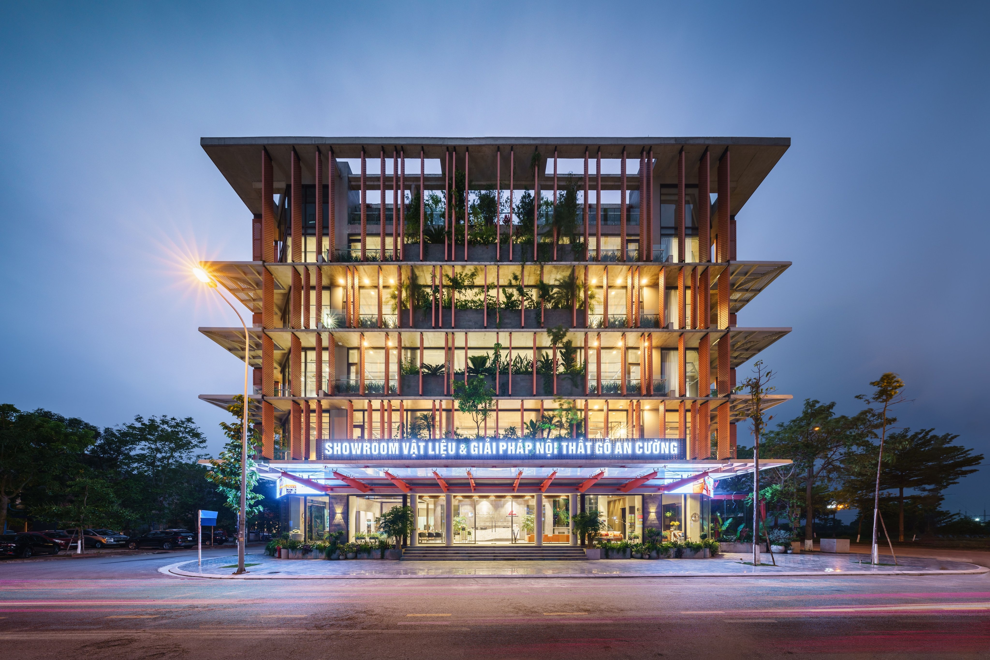 CTCP Go An Cuong khai truong showroom nhuong quyen quy mo lon hinh anh