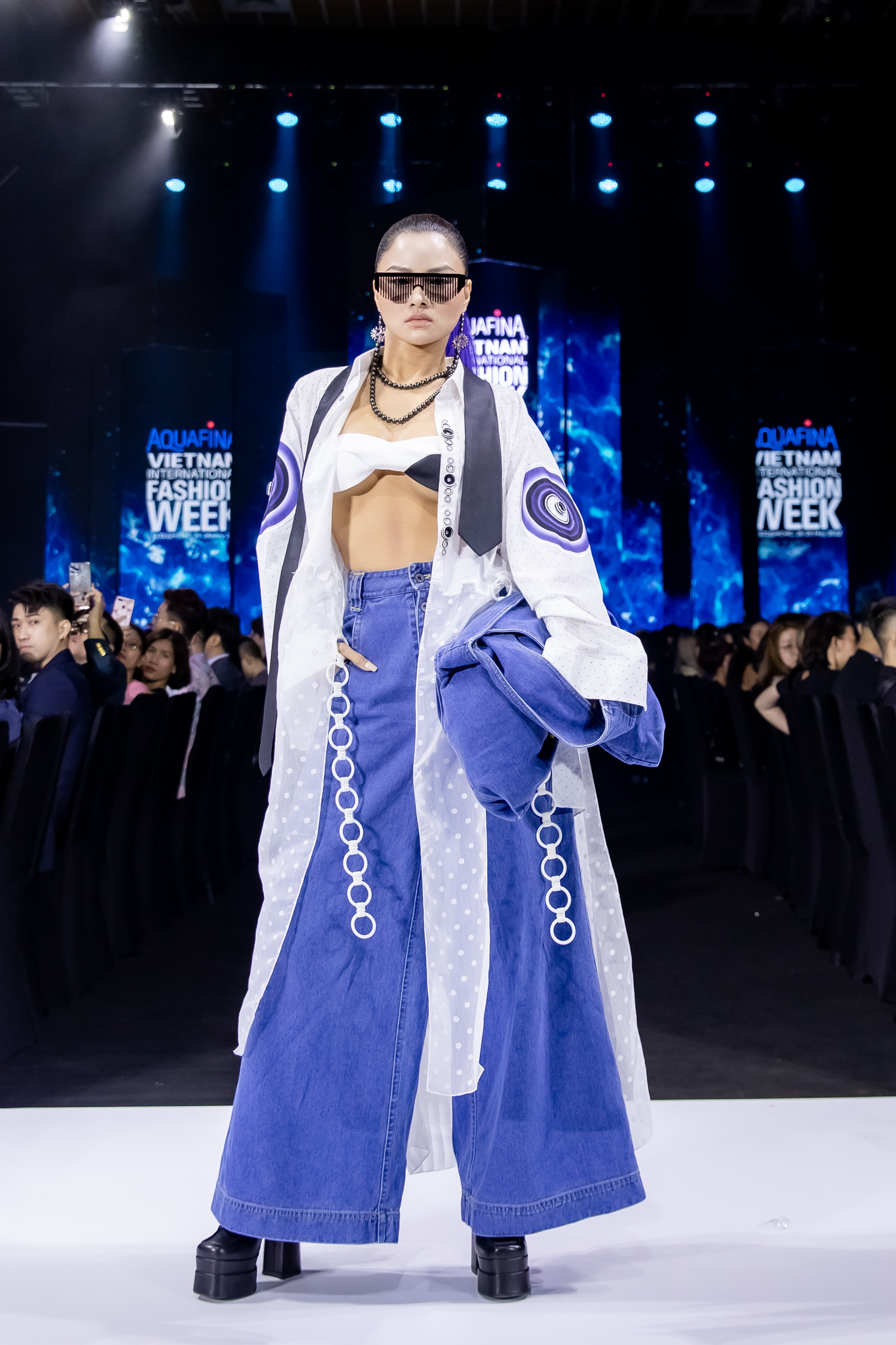 Aquafina Tuan le thoi trang quoc te Viet Nam Xuan He 2022,  Aquafina Vietnam International Fashion Week anh 1