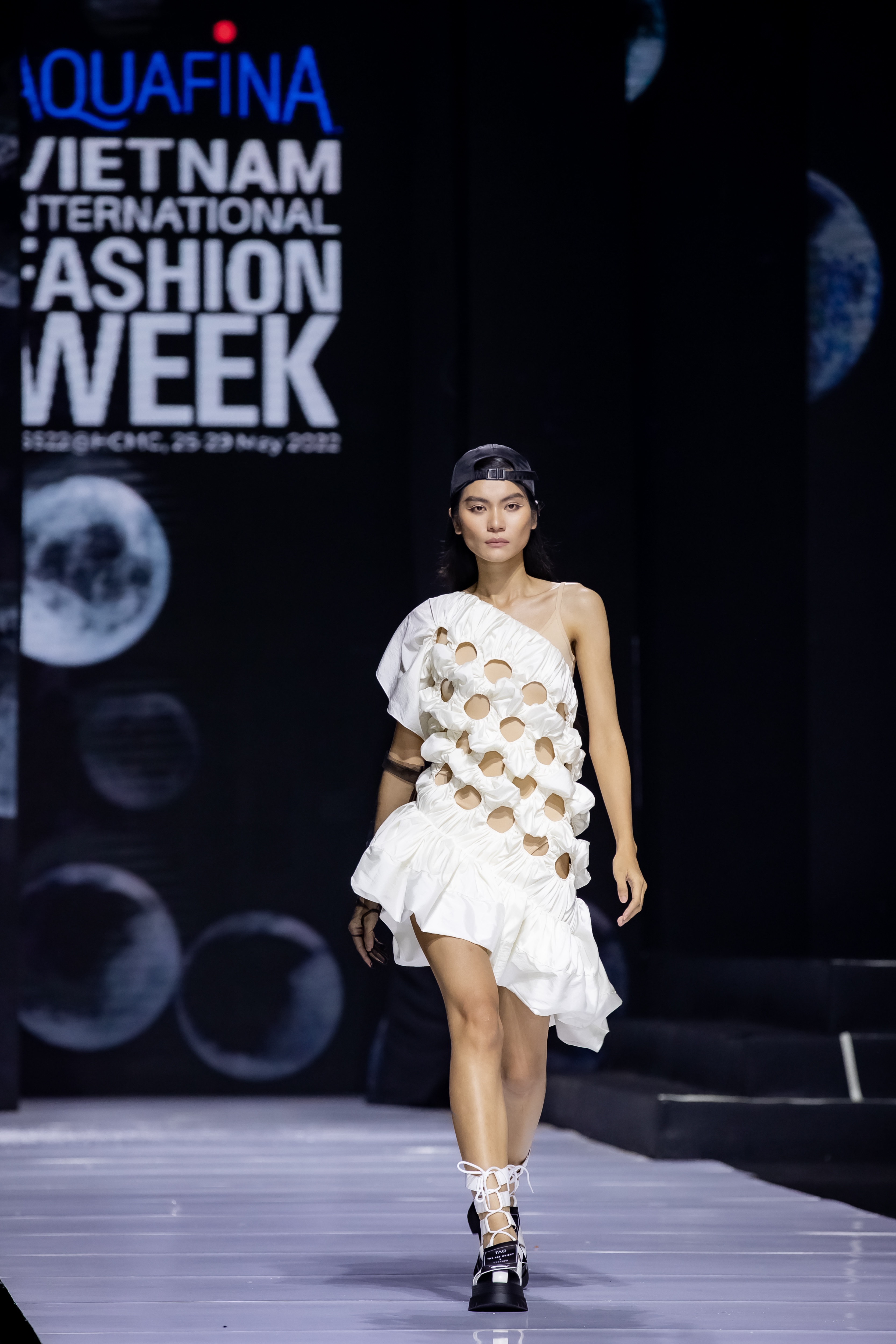 Aquafina Tuan le thoi trang quoc te Viet Nam Xuan He 2022,  Aquafina Vietnam International Fashion Week anh 6