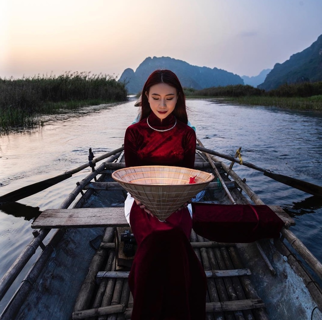 dam Van Long,  Emeralda Ninh Binh anh 3