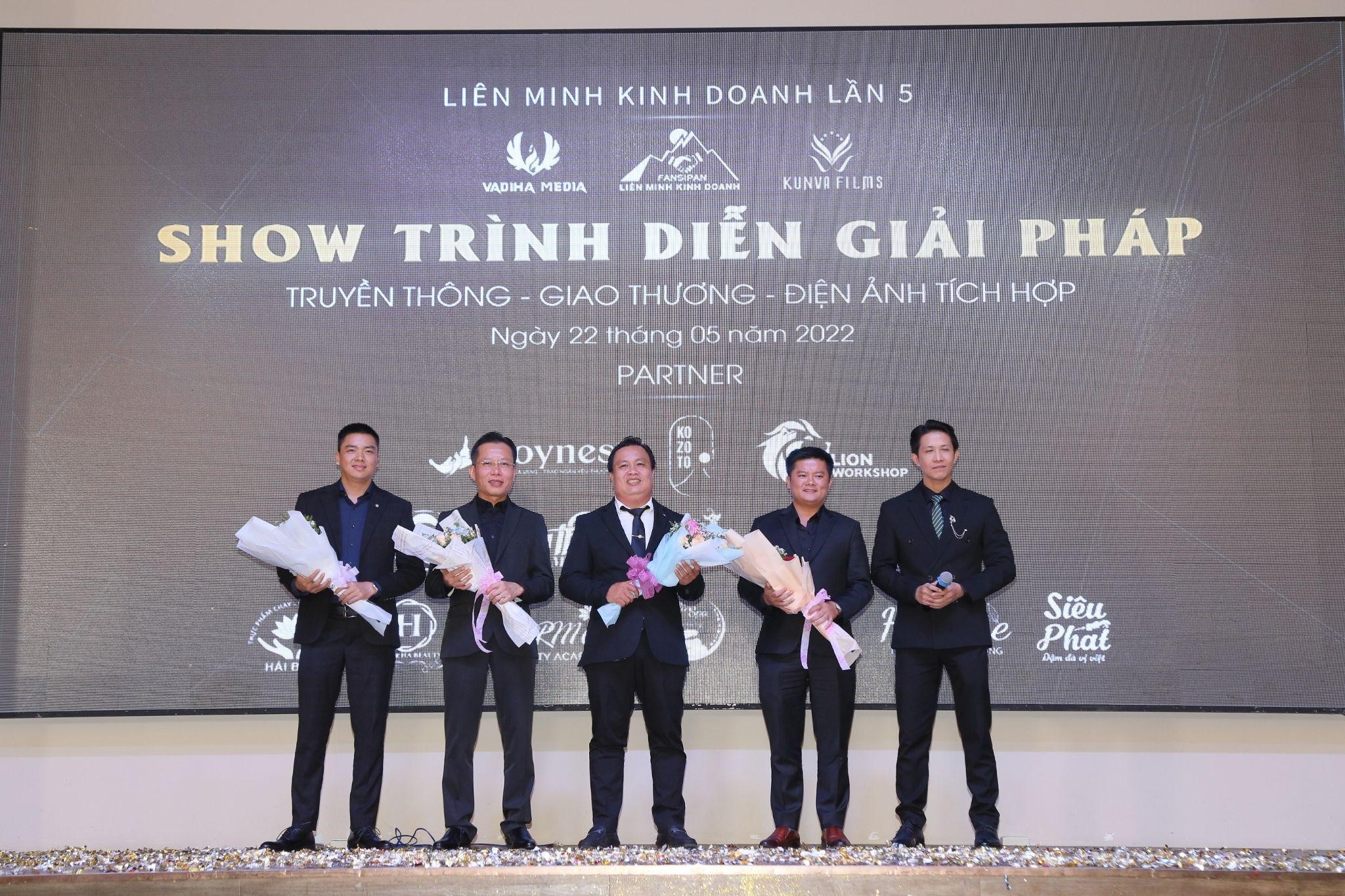 Phá vây ảnh 6 Pha vay anh 6