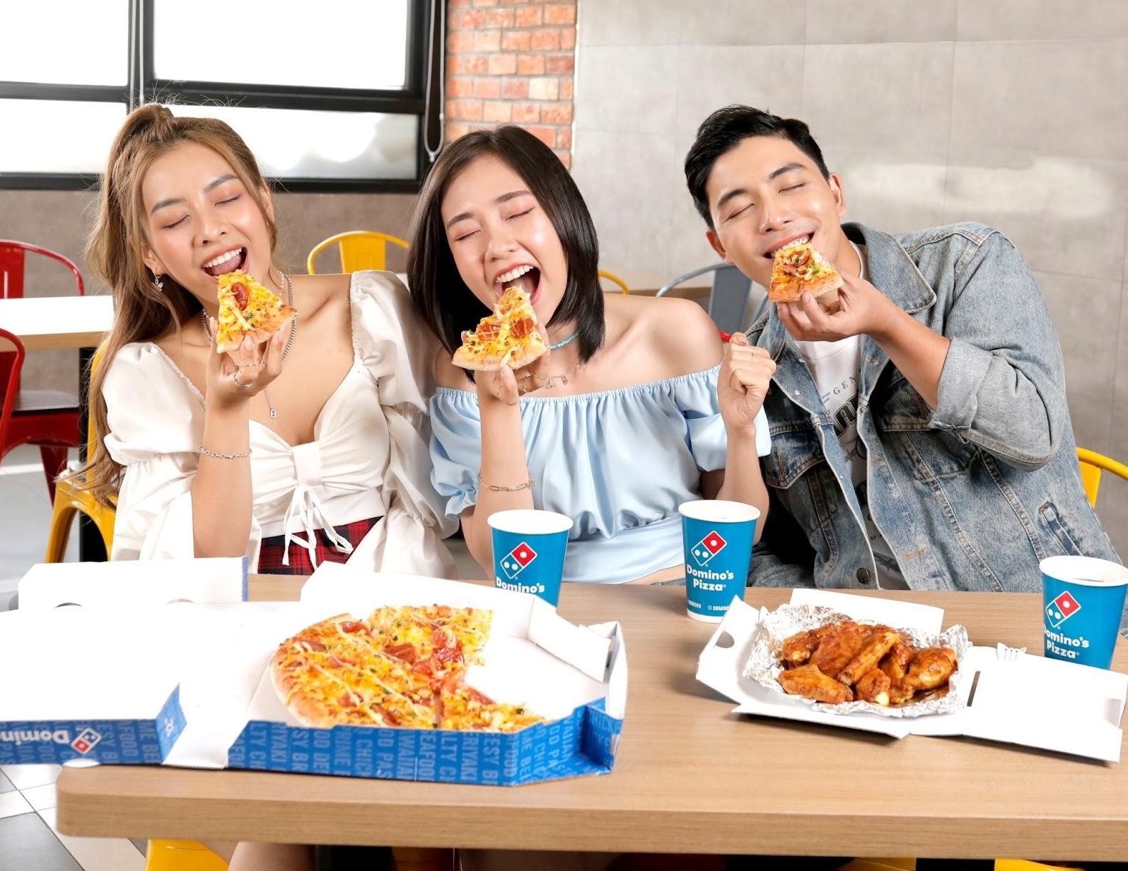 pizza lạp xưởng xốt trứng muối mayonnaise ảnh 1 pizza lap xuong xot trung muoi mayonnaise anh 1