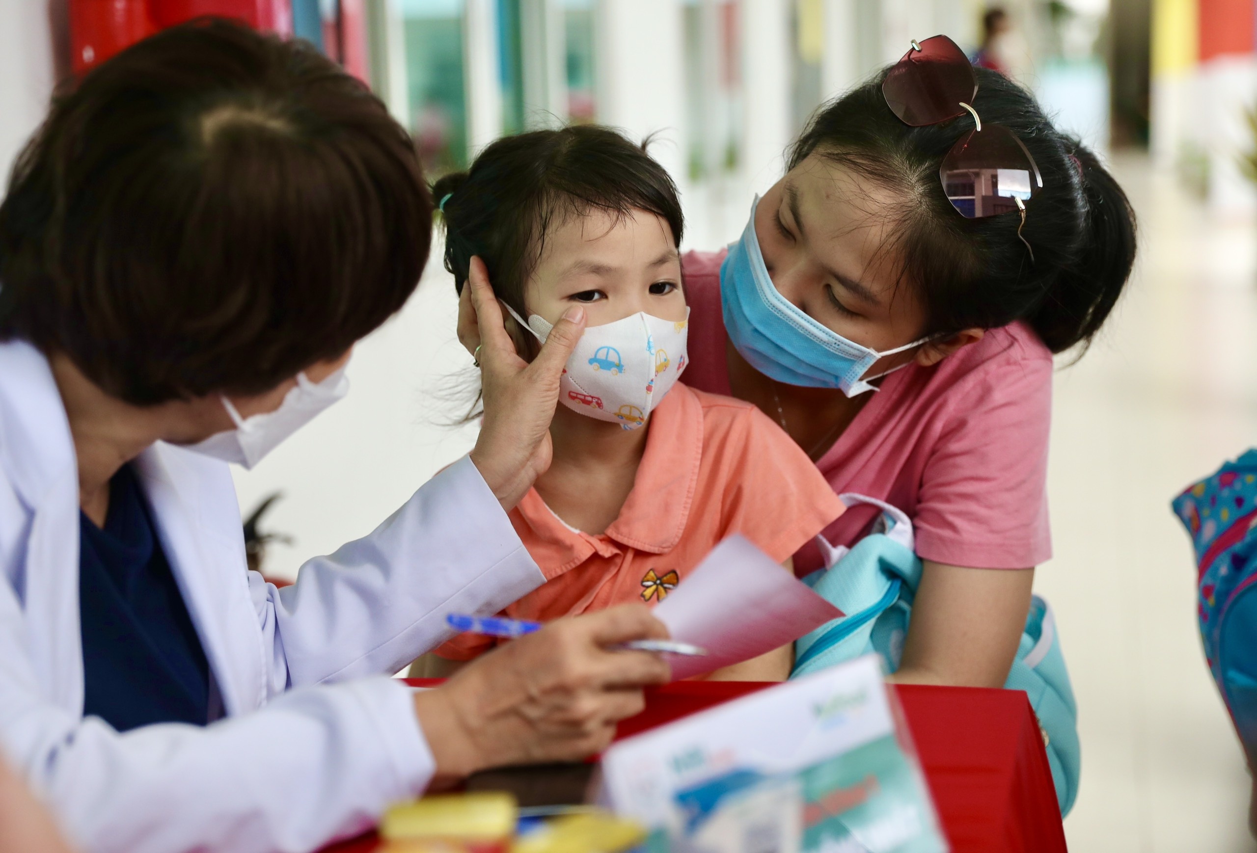 Nutifood,  tu van thua can beo phi anh 1