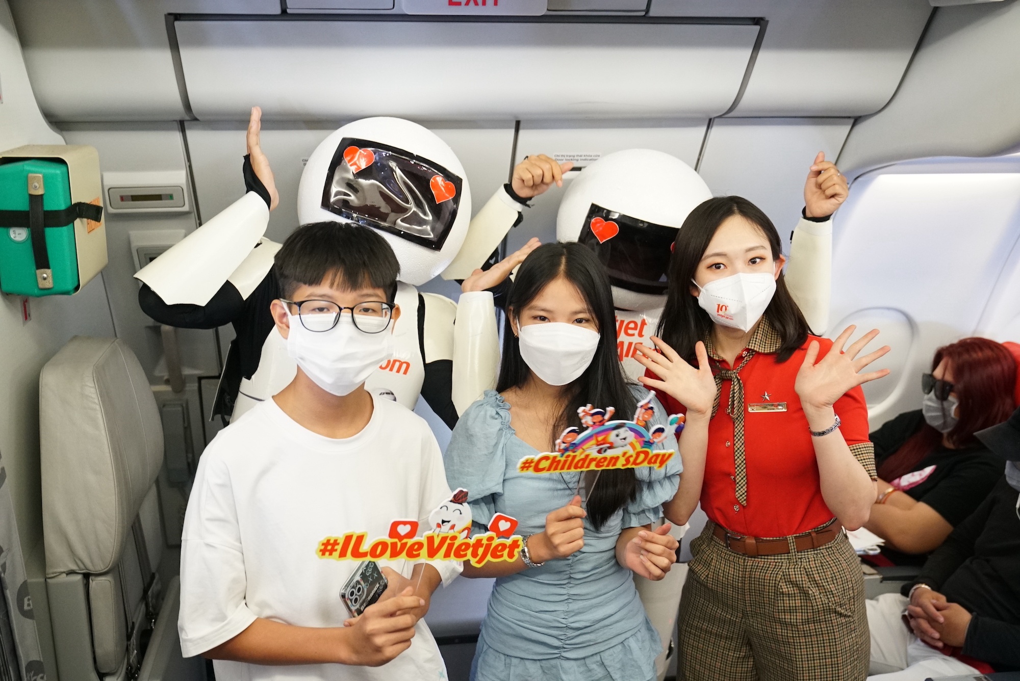 Quoc te thieu nhi anh 13