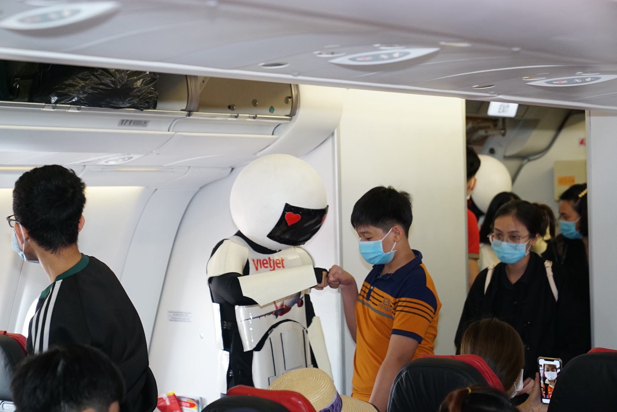 Quoc te thieu nhi anh 3