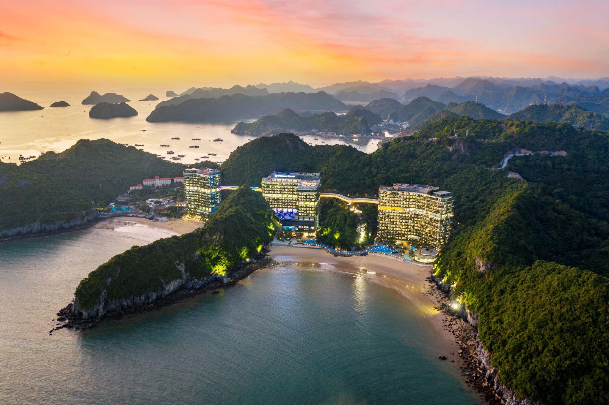 Flamingo Cat Ba Resorts anh 1