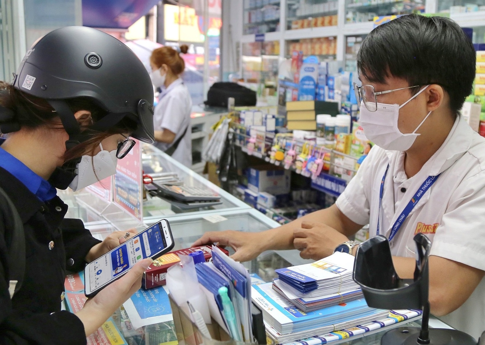 Ung dung FPT Long Chau dat 1 trieu nguoi dung chi sau 6 thang hinh anh