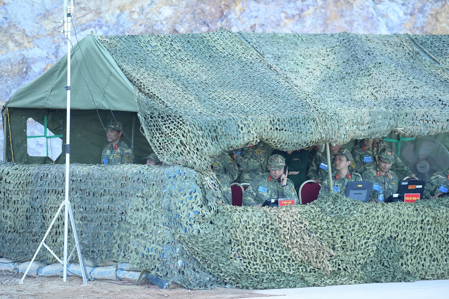 Vien Hang khong Vu tru,  Viettel anh 1