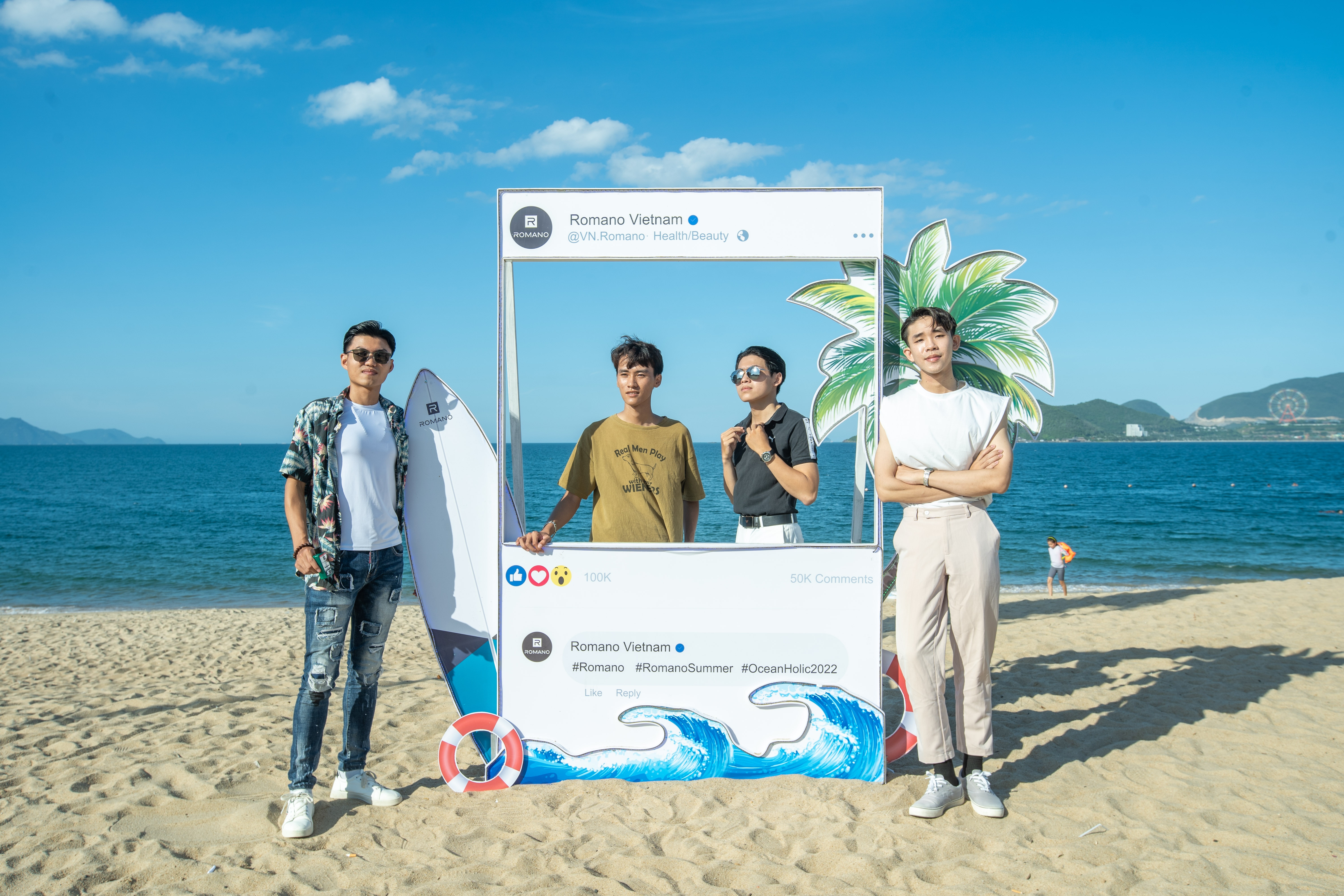 ban linh dan ong,  Oceanholic Nha Trang anh 6