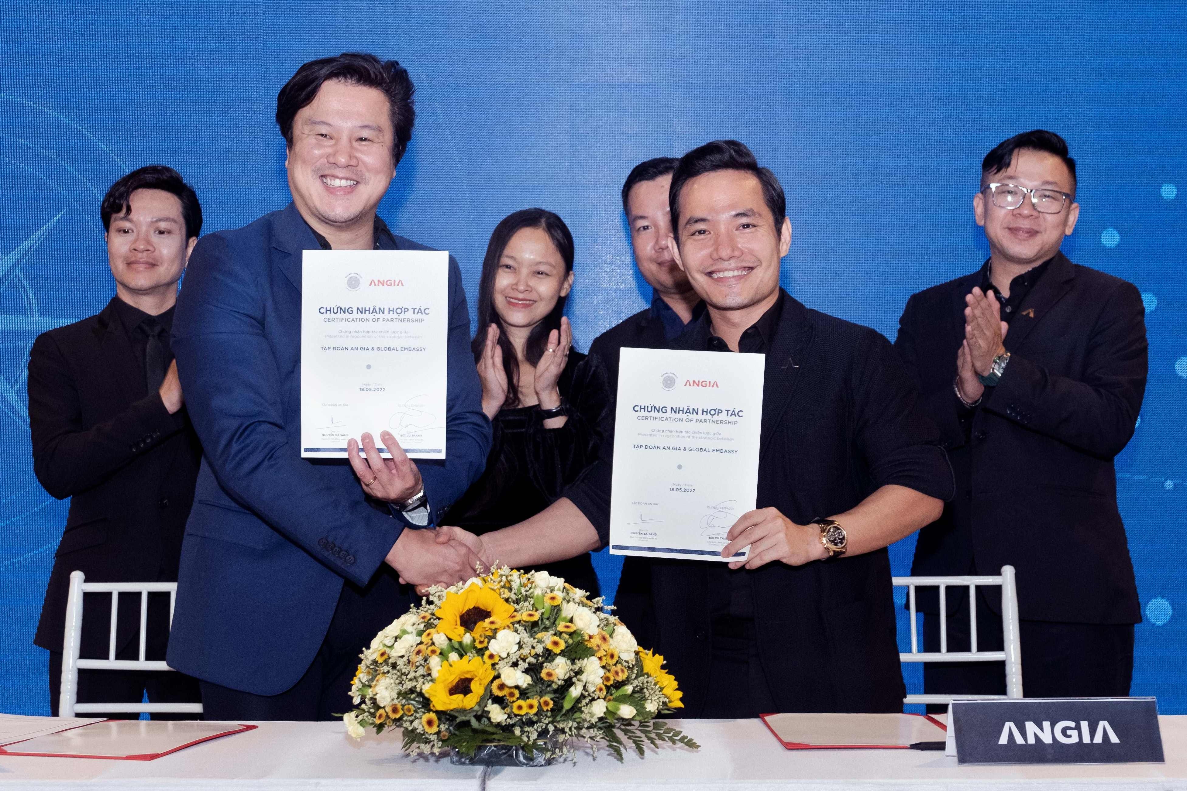 Thanh Bui mo rong he thong Em Maison tai du an The Standard hinh anh