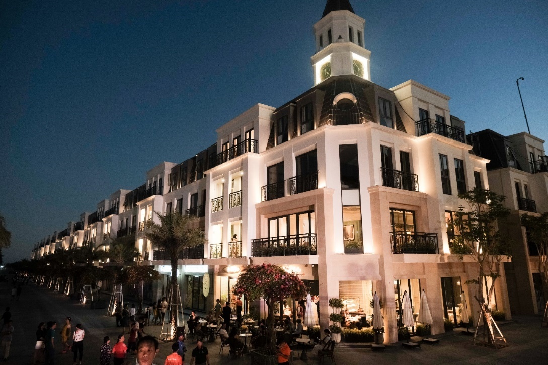 Bizhouse van hanh som thu hut gioi dau tu hinh anh