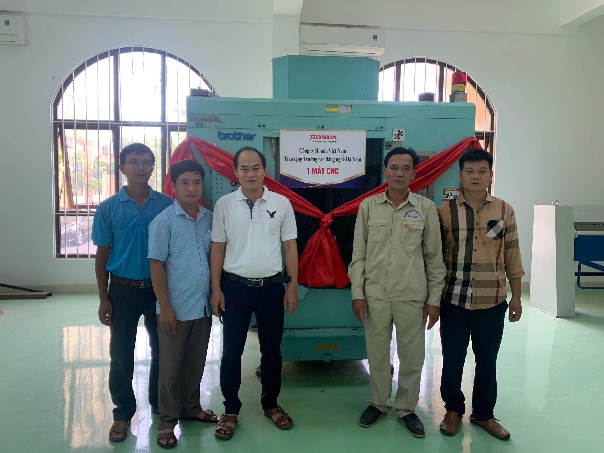 Honda Viet Nam,  an toan giao thong anh 3