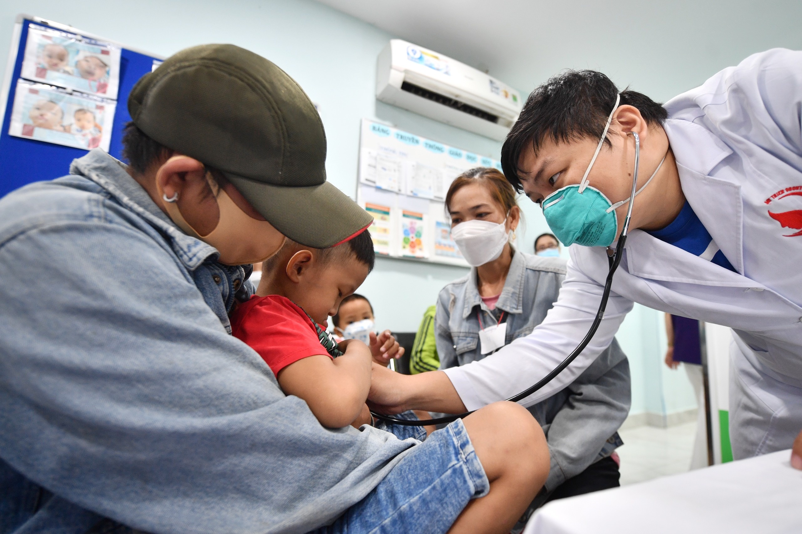 AVAKids,  me va be anh 12