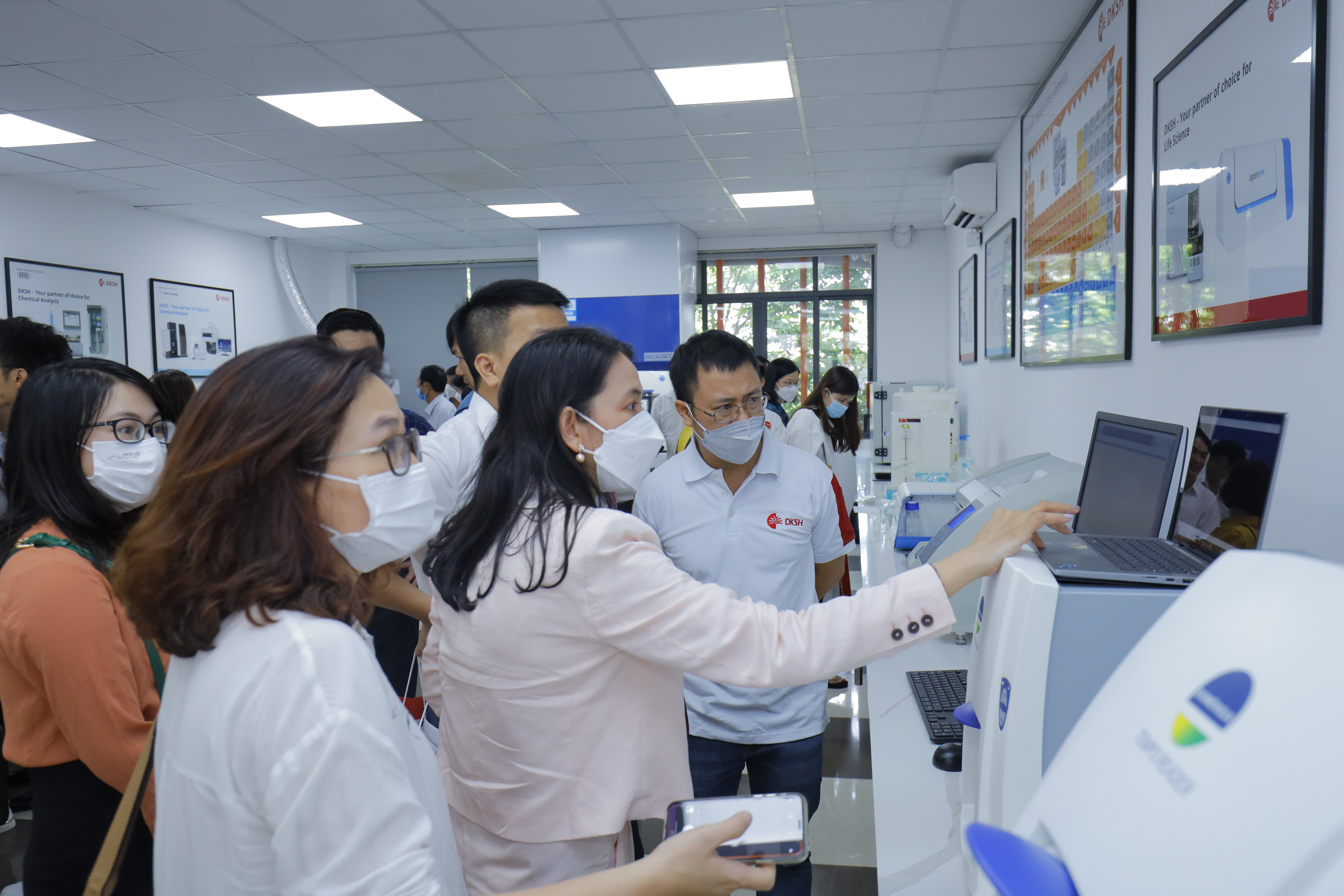 Trung tam thi nghiem DKSH anh 3
