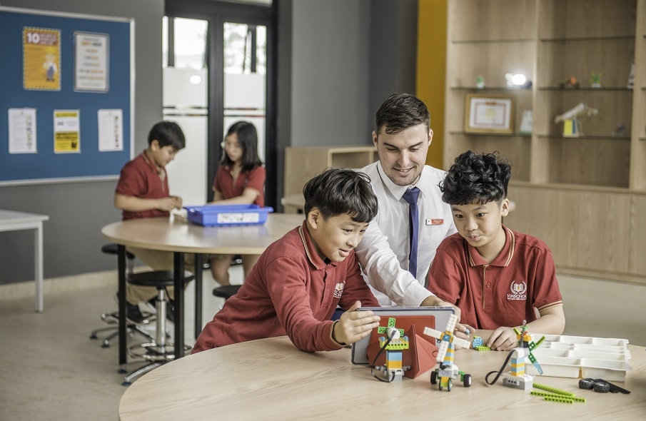 Ba cum truong lon nhat he thong Vinschool dat giam dinh CIS hinh anh