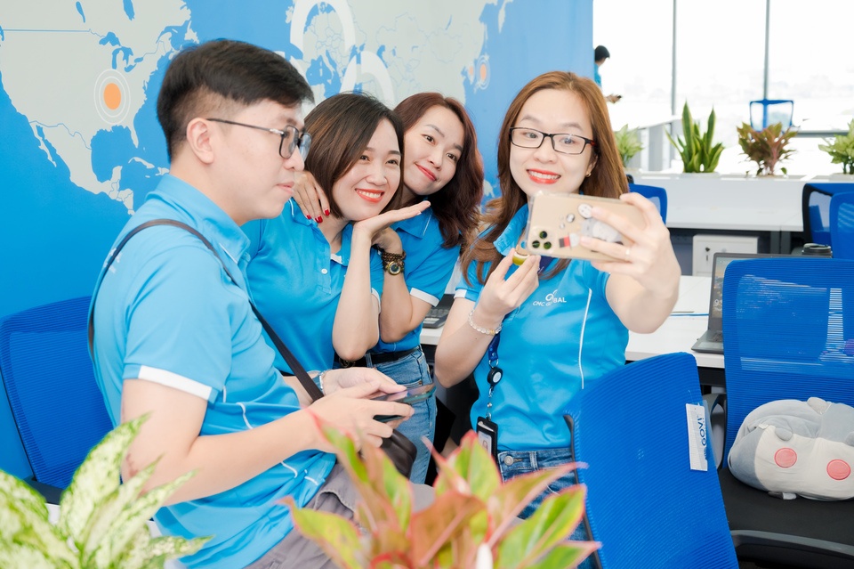 Kham pha khong gian sang tao hien dai cua CMC Global tai TP.HCM hinh anh