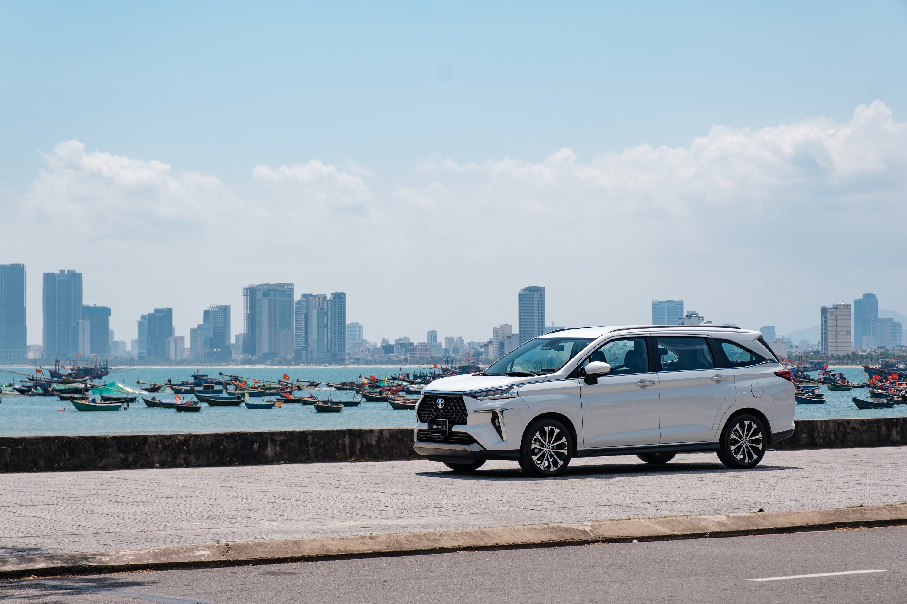 oto cho gia dinh,  Toyota anh 23