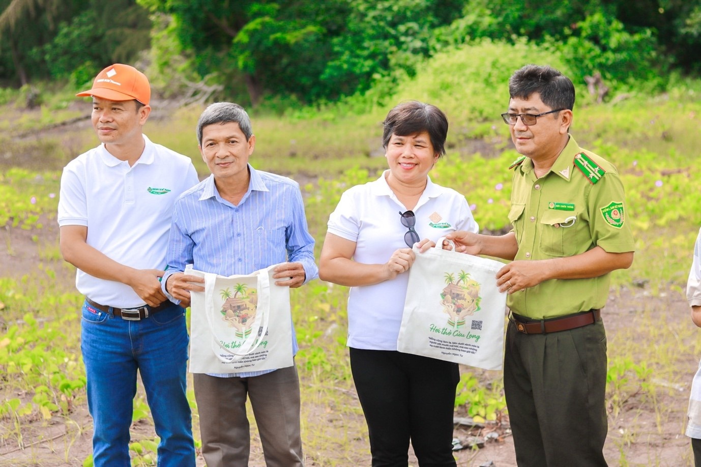 Trong rung Tra Vinh anh 2