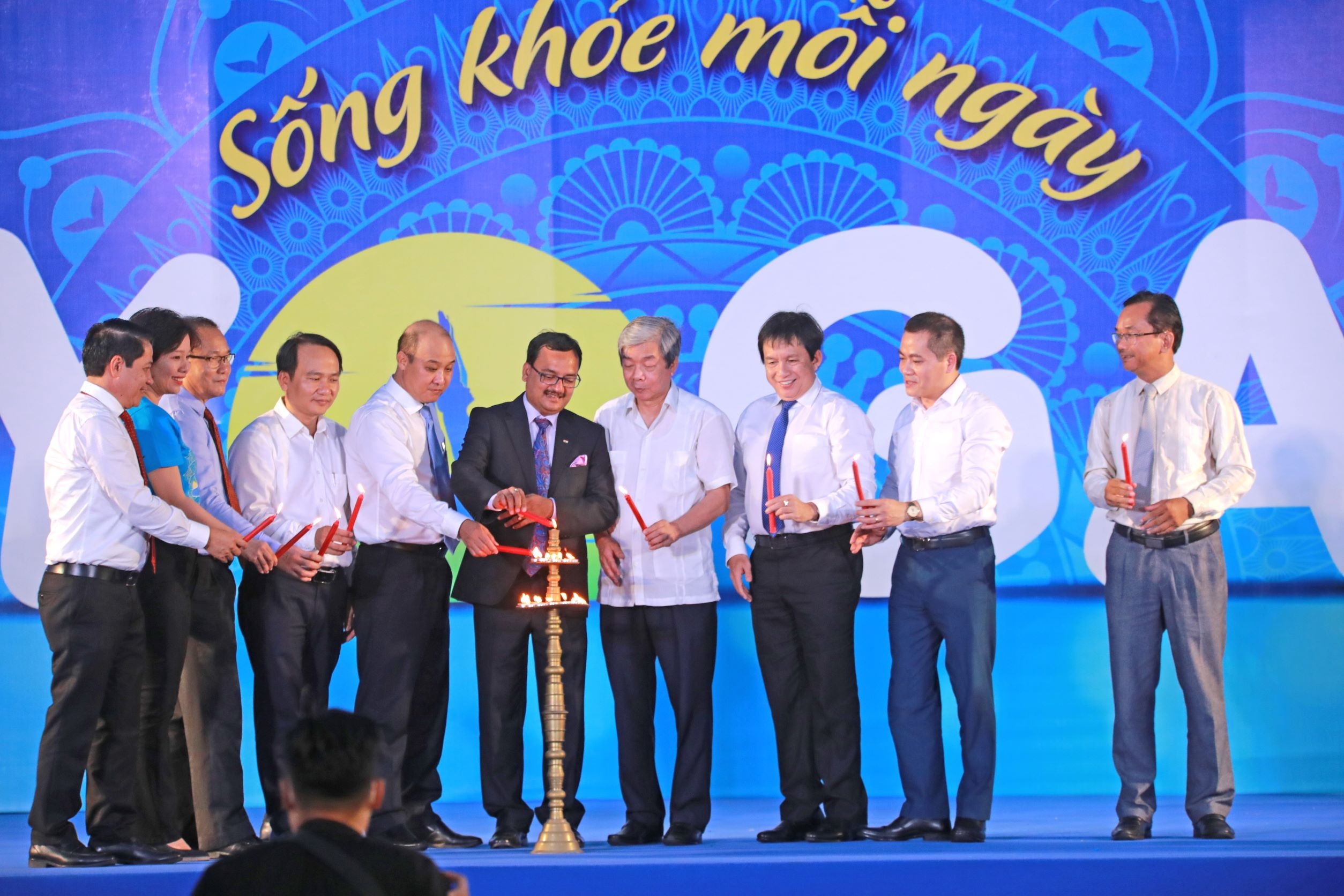 Bao Viet Nhan tho anh 2