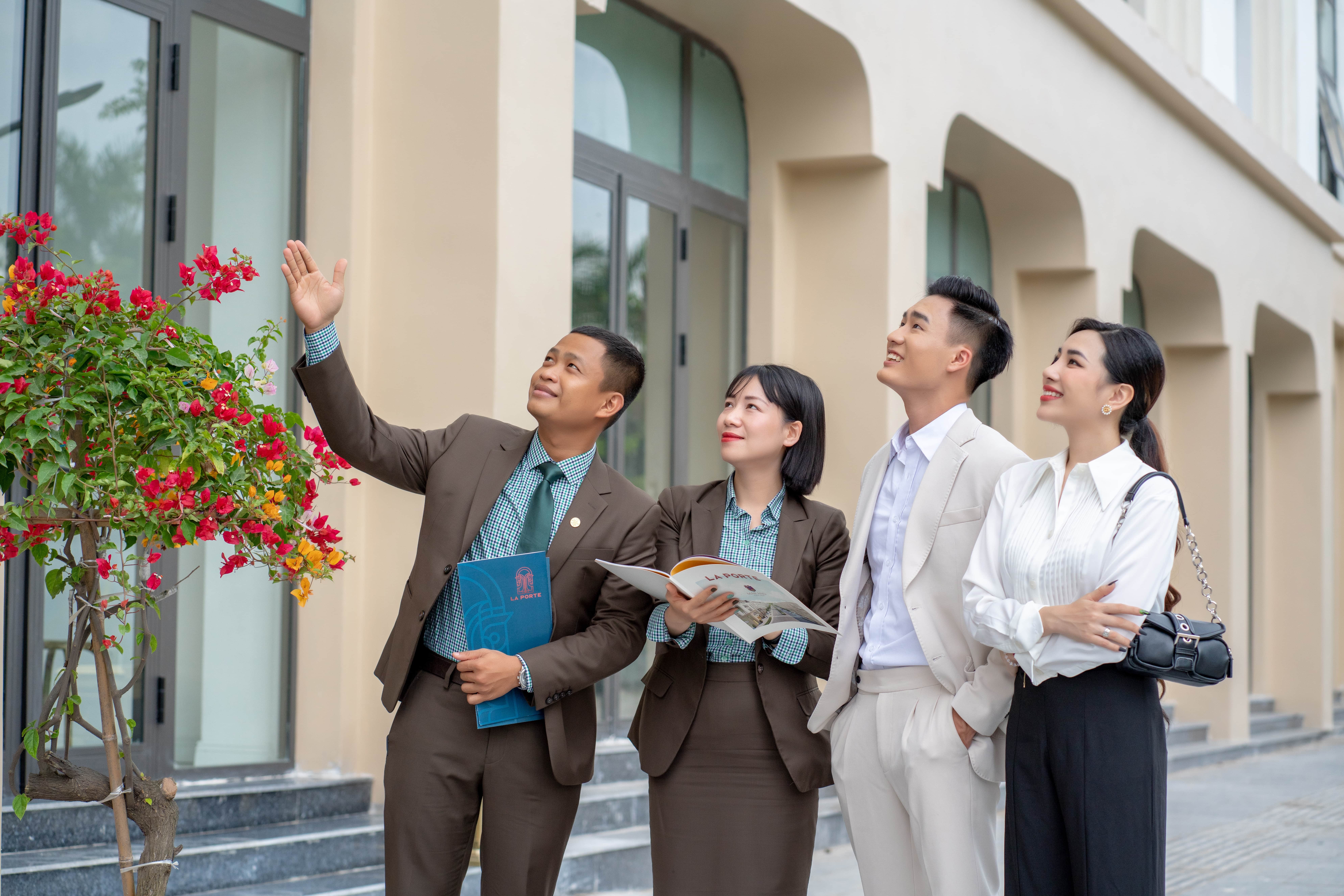 Bat dong san cua khau anh 3