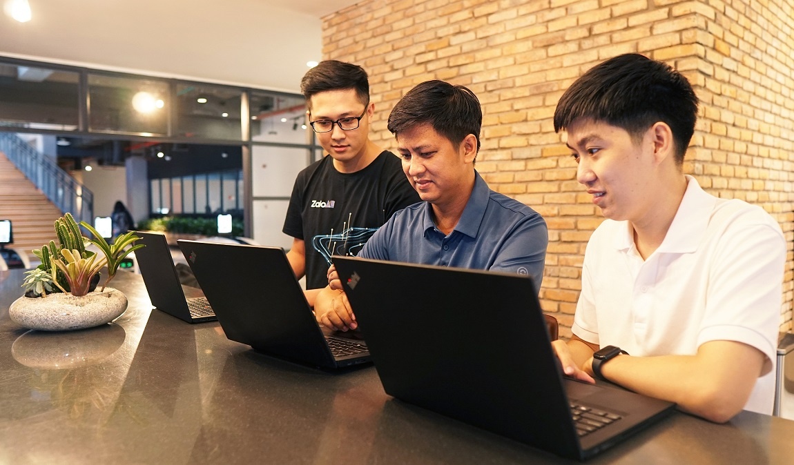 Chuyen nguoi tham lang trong hanh trinh chuyen doi so hinh anh