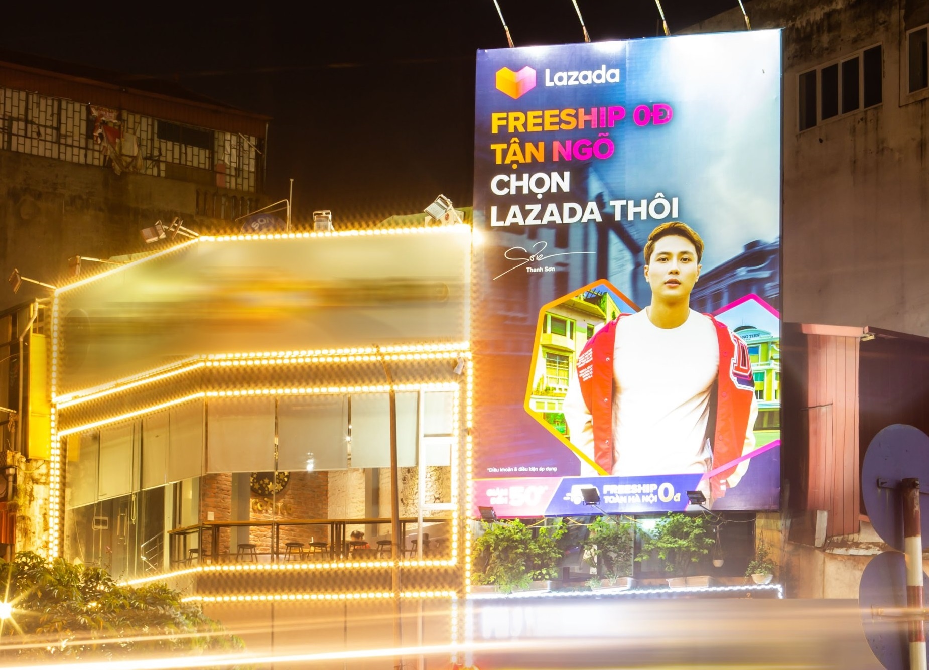 Du an moi cua dan sao VTV phu song khap duong pho Ha Noi hinh anh