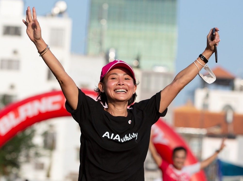 Lanh dao AIA Viet Nam: ‘Dam me song khoe tung ngay’ hinh anh