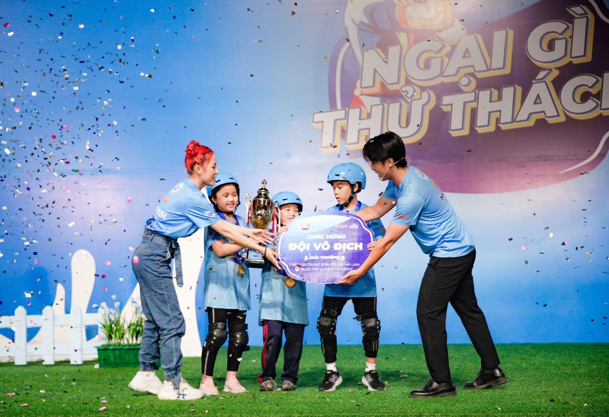 Cô Gái Hà Lan ảnh 1 Co Gai Ha Lan anh 1