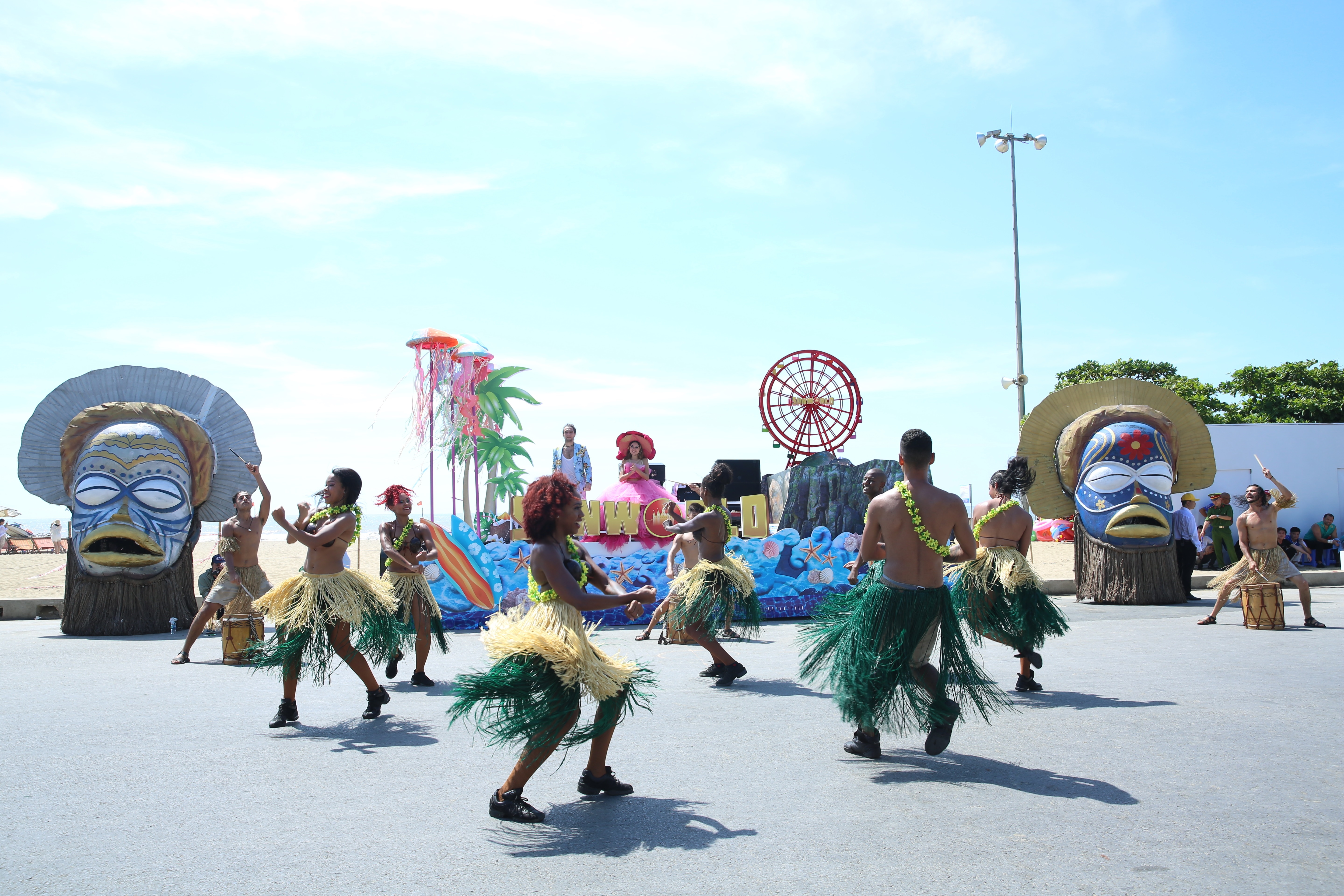 Carnival Sam Son,  Sun Fest,  du lich anh 1