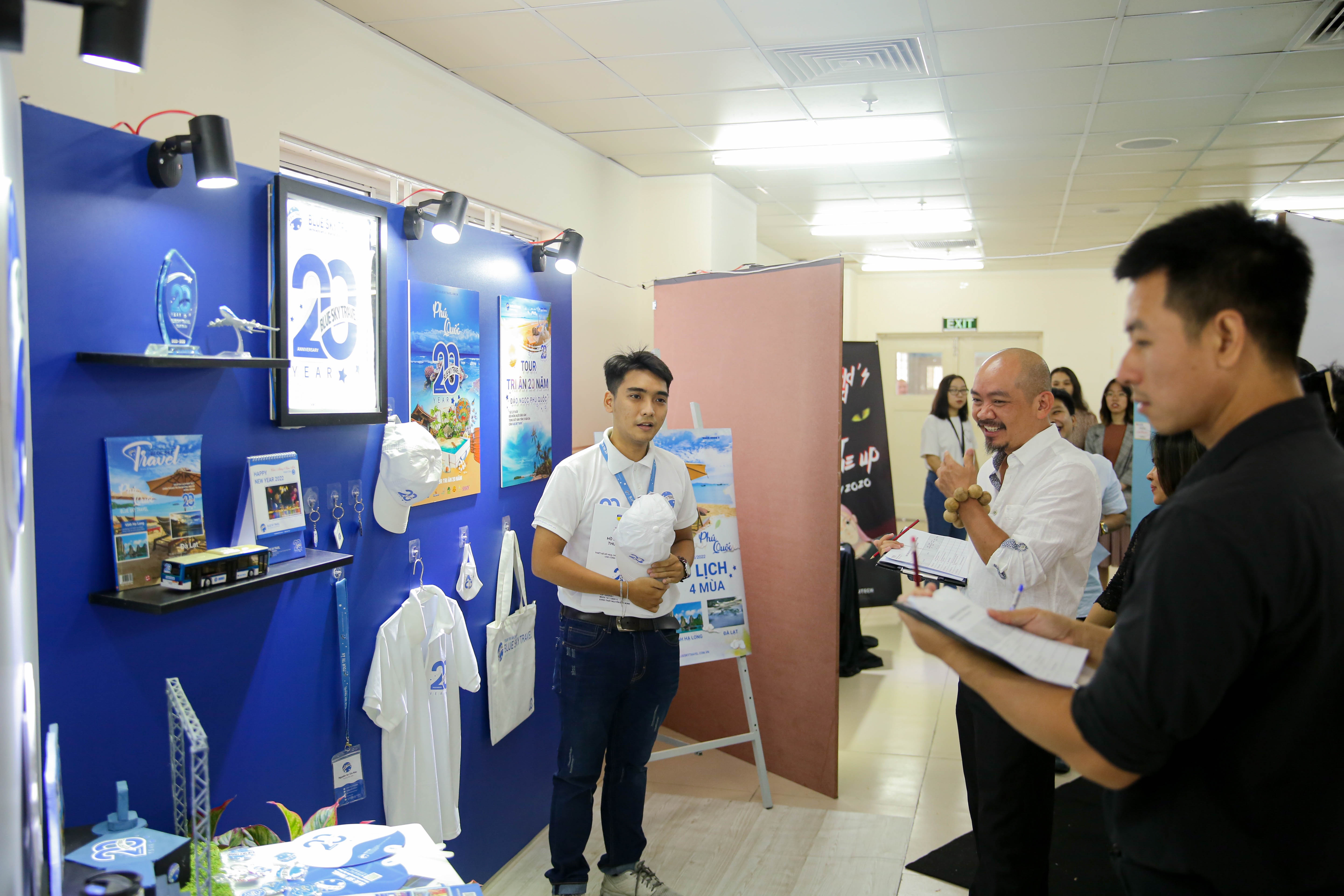 Thiet ke do hoa anh 23