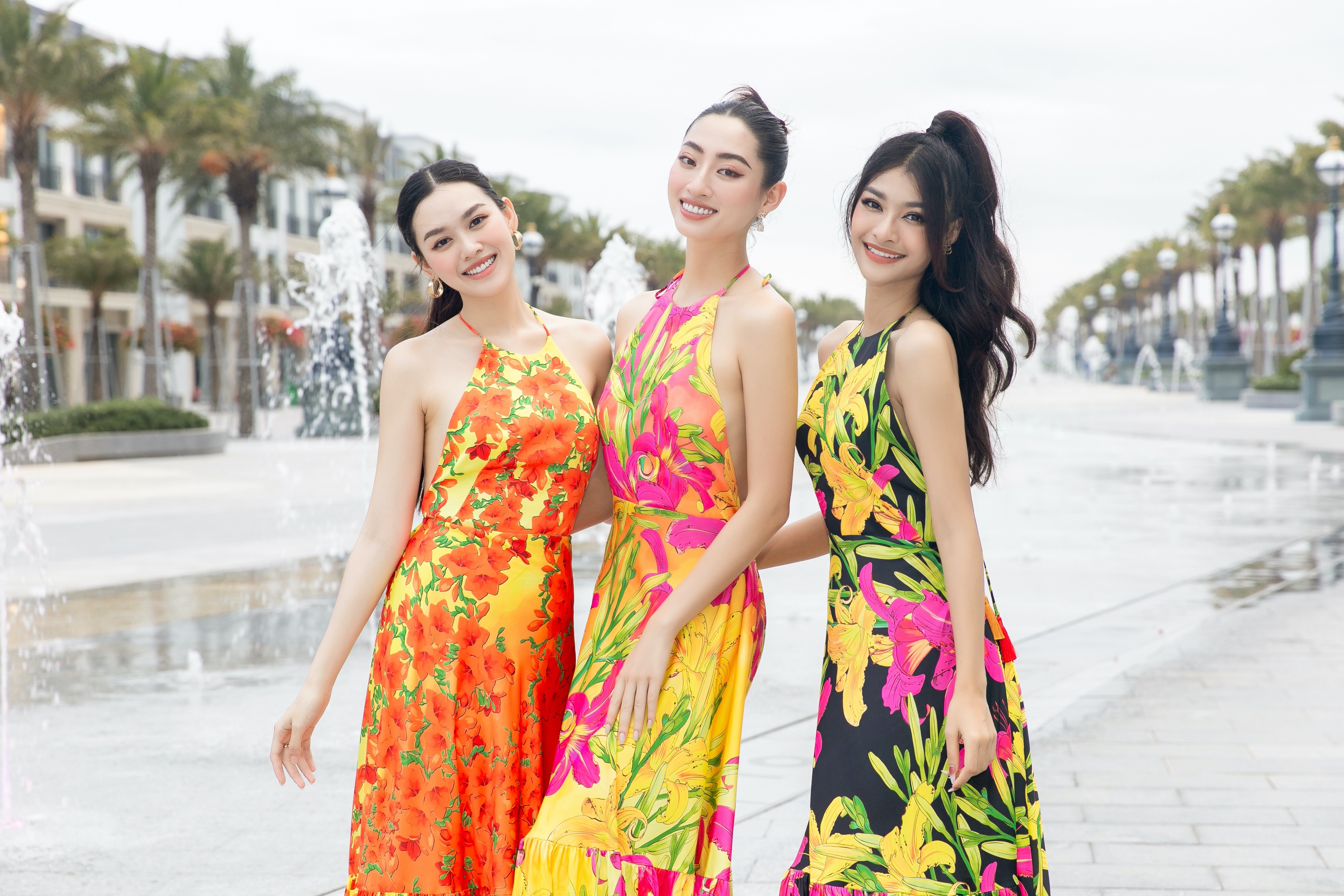 Top 3 Miss World Vietnam 2019 trai nghiem MerryLand Quy Nhon hinh anh