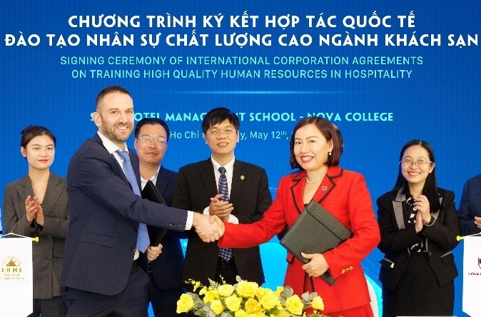 Quan ly khach san - nganh thuc hoc, thuc hanh tai Nova College hinh anh