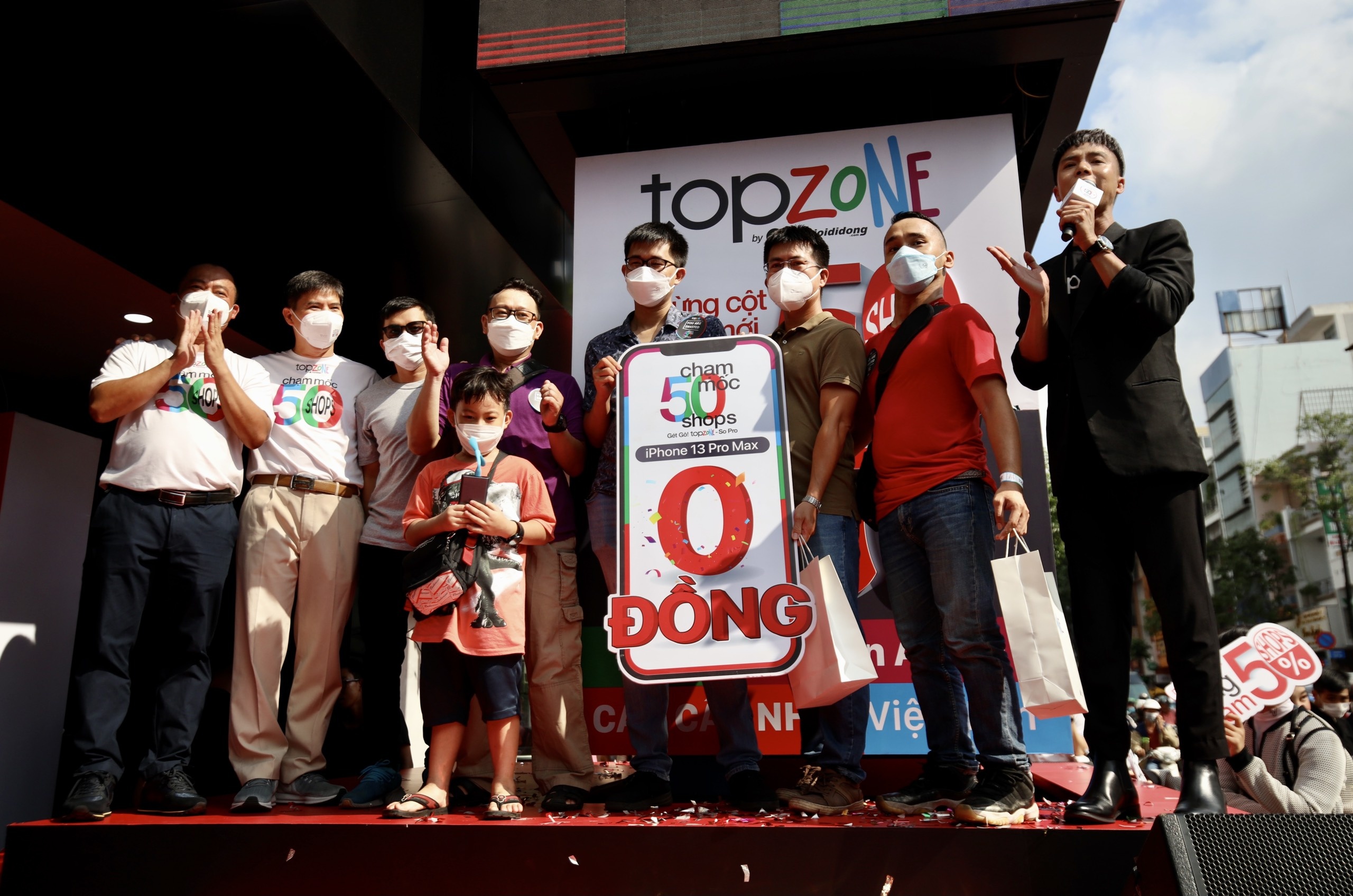 TopZone,  The Gioi Di Dong anh 5