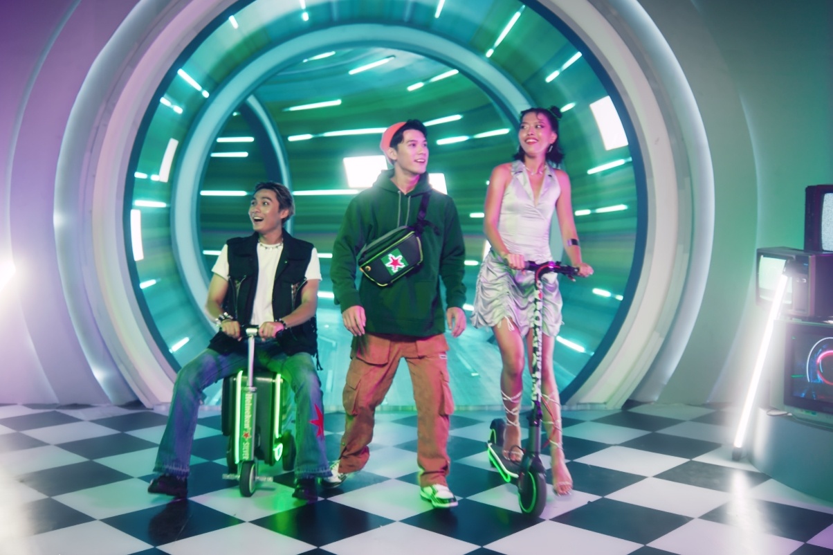 Heineken Silver go roi buc boi, mo loi den cuoc vui cho Gen Z hinh anh