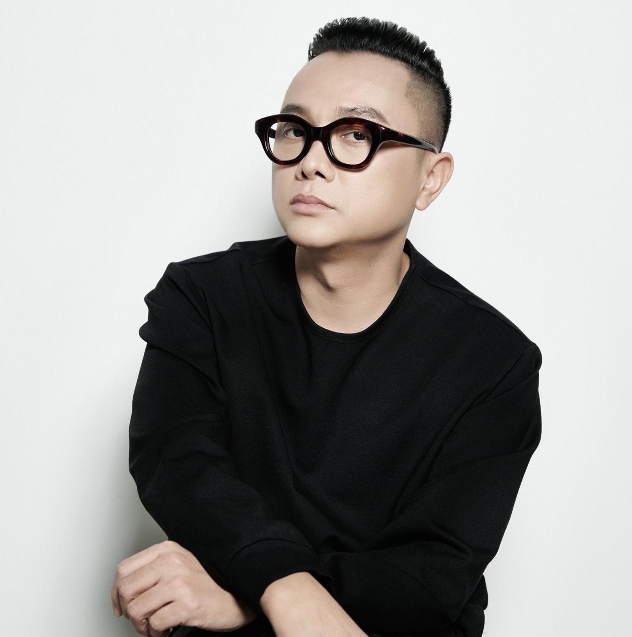 NTK Nguyen Cong Tri bat tay Grab anh 1