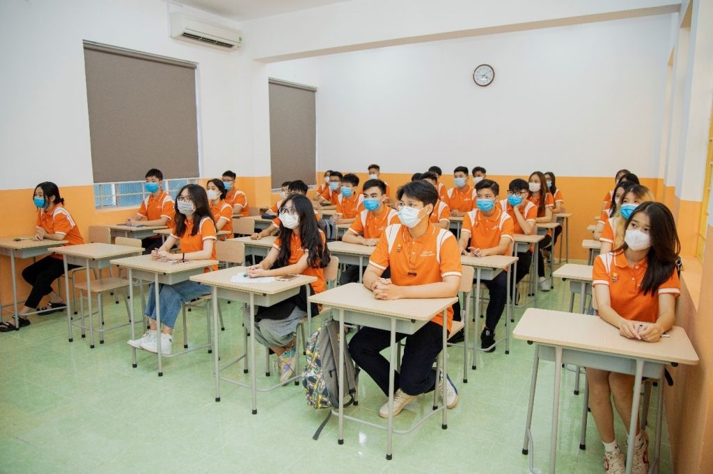 hoc cao dang sau lop 9,  huong nghiep anh 1