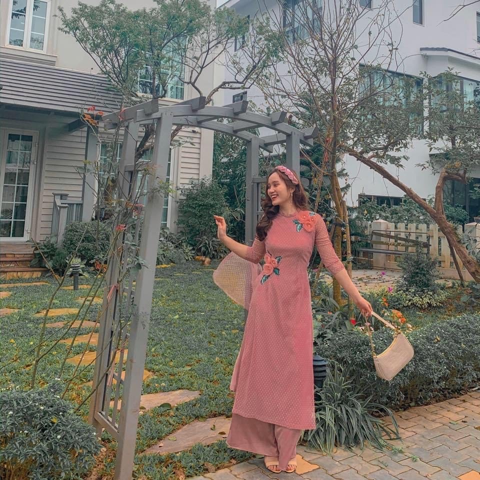 NEU,  sinh vien tai nang anh 3