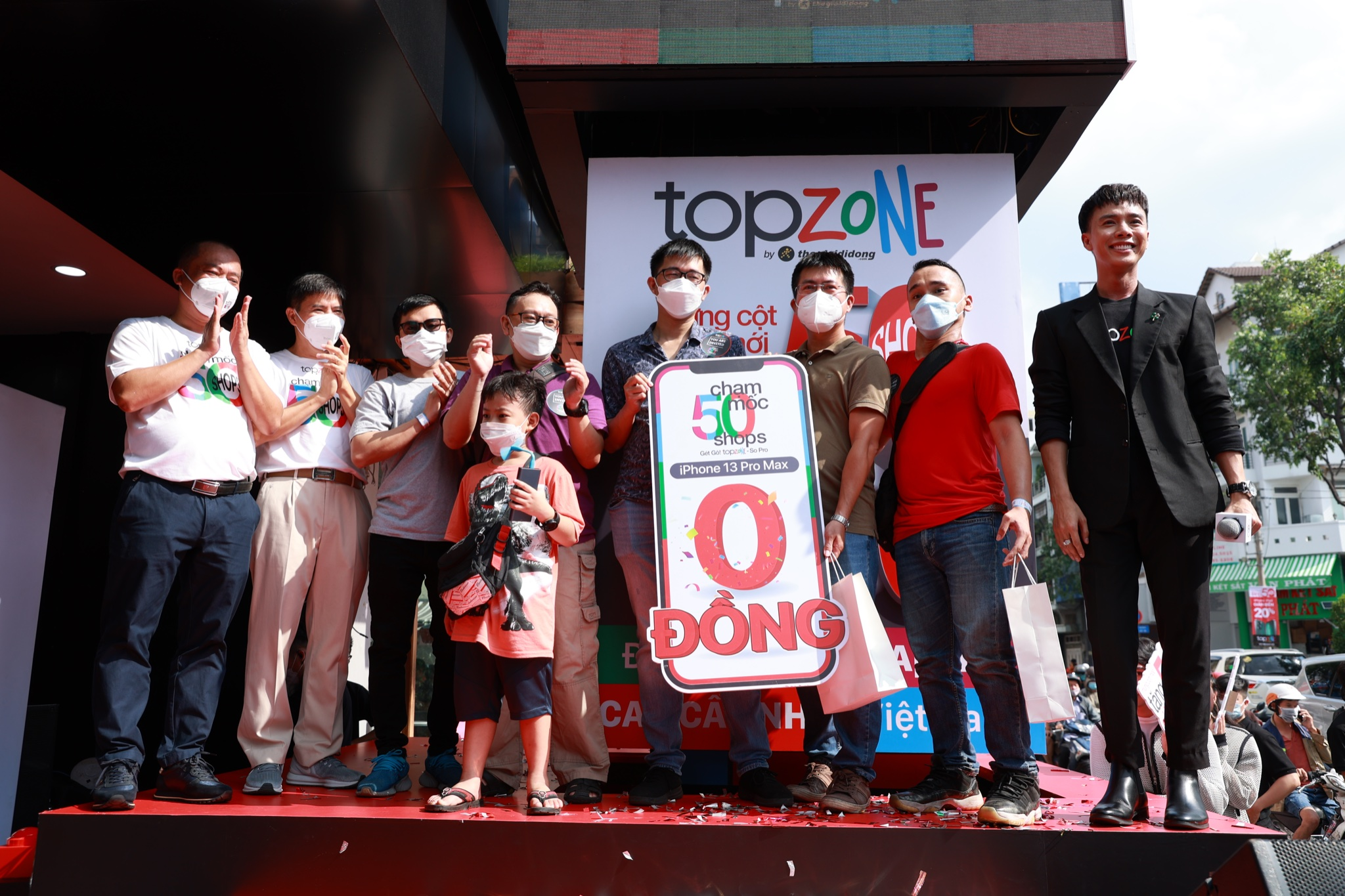 TopZone,  The Gioi Di Dong anh 2