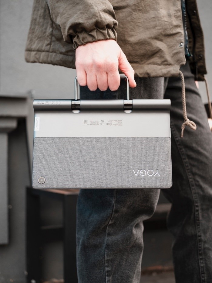 May tinh bang Lenovo anh 2