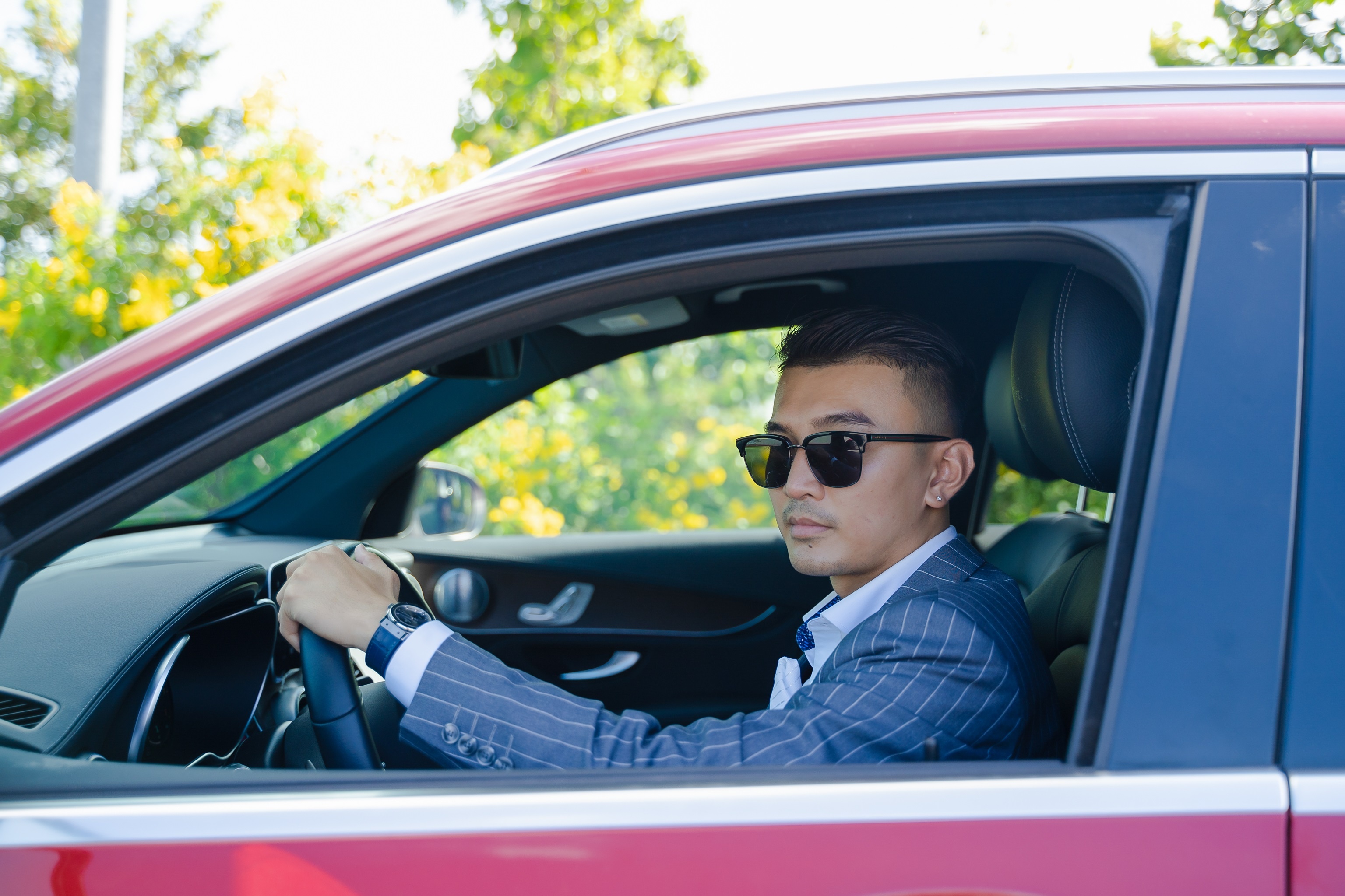 Mot ngay hien dai cua CEO tre voi Mercedes GLC 300 va tri tue nhan tao hinh anh