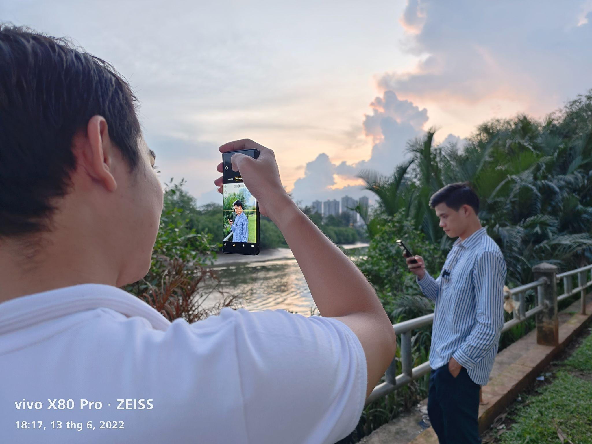 vivo X80 Pro,  X80 Pro anh 3