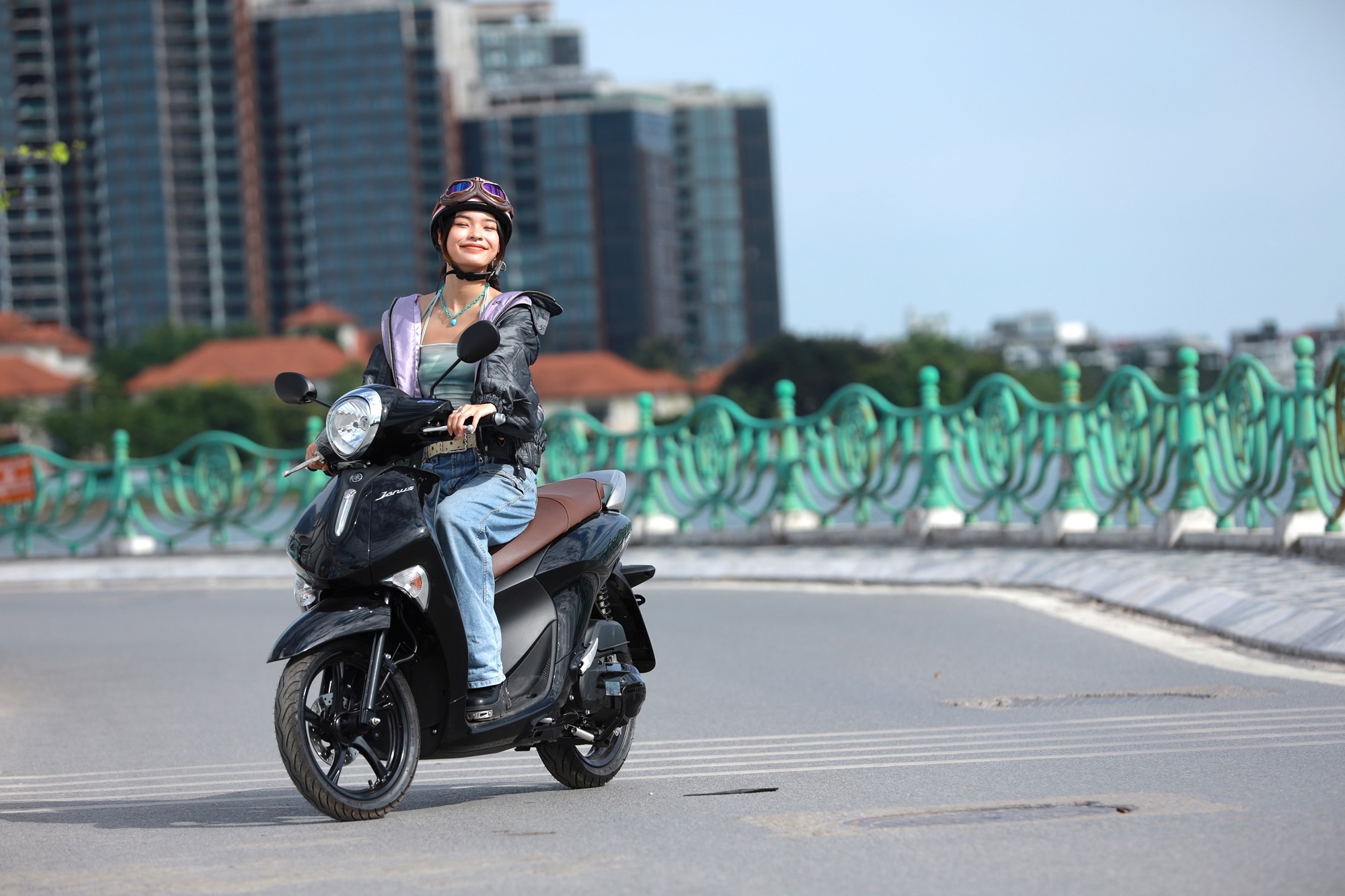 Yamaha Janus moi anh 4